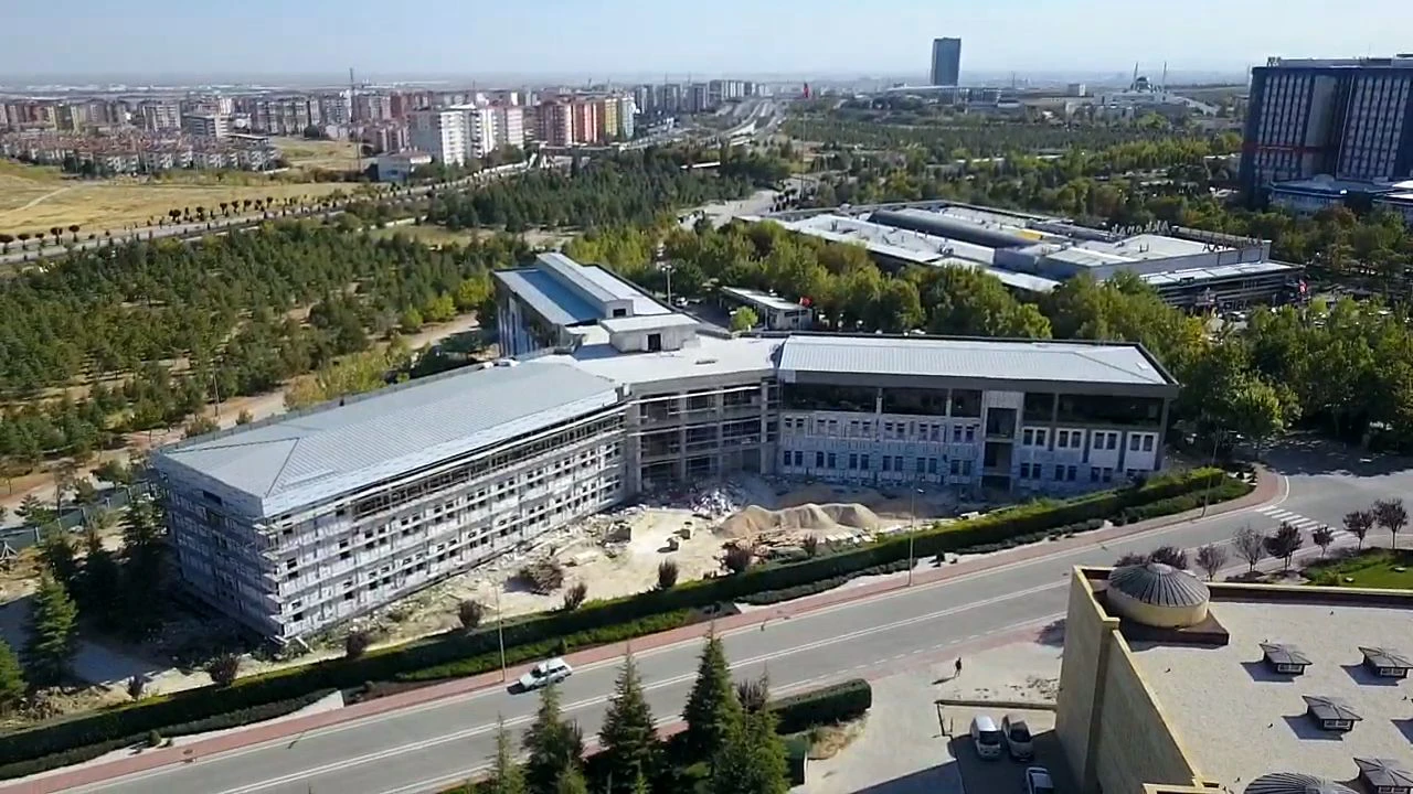 Eczacılık Fakültesi İnşaatı Devam Ediyor...